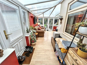 Sun lounge- click for photo gallery